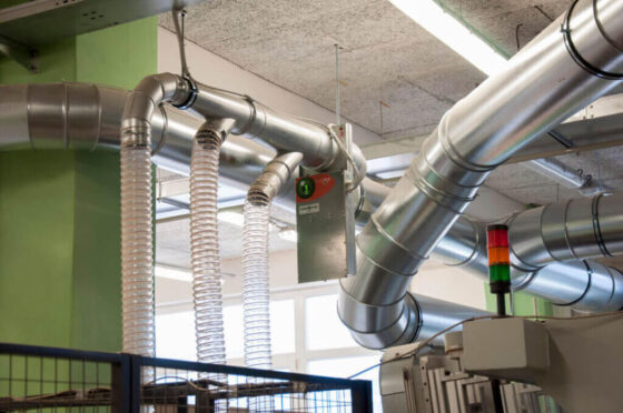 Jak snížit náklady na provoz a údržbu odsávacích systémů
